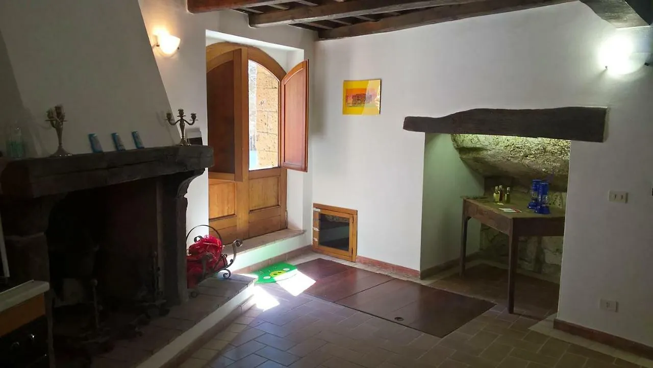 La Loggia Del Capitano - Rione Capisotto Apartment Pitigliano 0*,